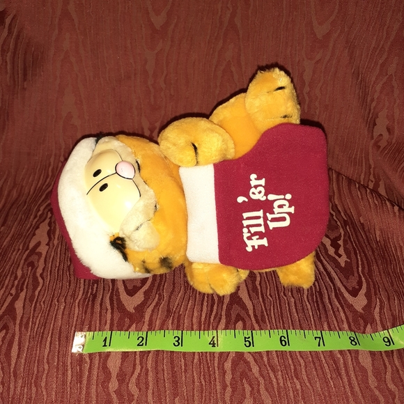 Dankin Garfield Plush Stuffed Animal FILL 'ER UP - Picture 6 of 6